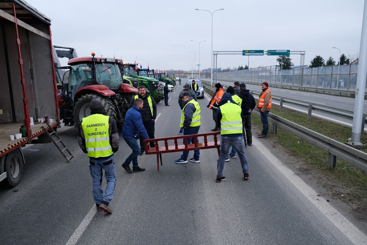 Protest rolników w Elizówce przy węźle Lublin Rudnik