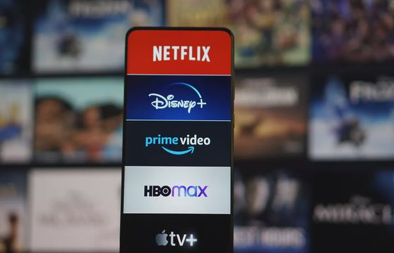 Polacy oglądają serwisy streamingowe chętniej niż Czesi, Rumuni czy Węgrzy