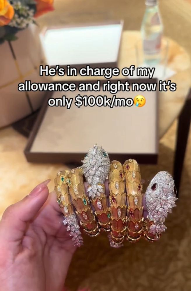 Droga biżuteria Lindy