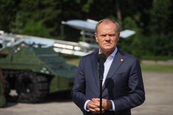 Niemieckie media ostro o Tusku. Piszą też o Nawrockim
