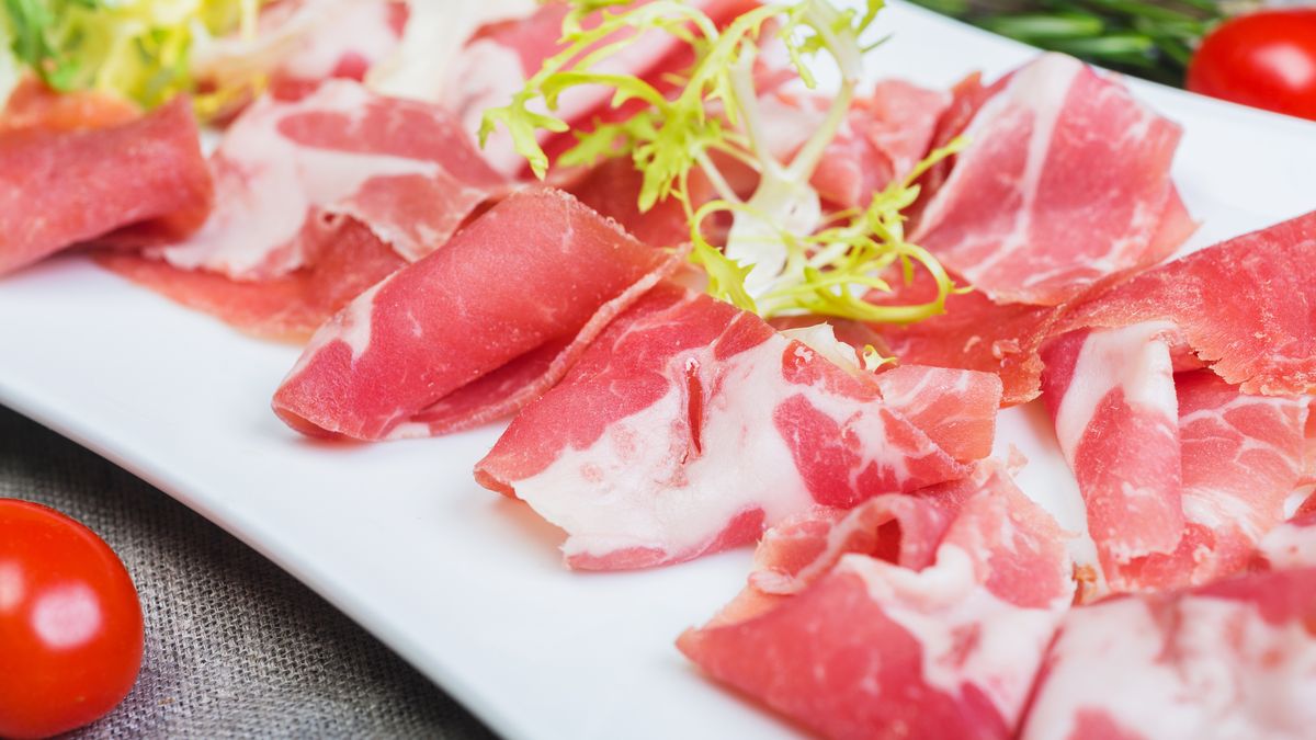 Hiszpańska dojrzewająca szynka ibérico