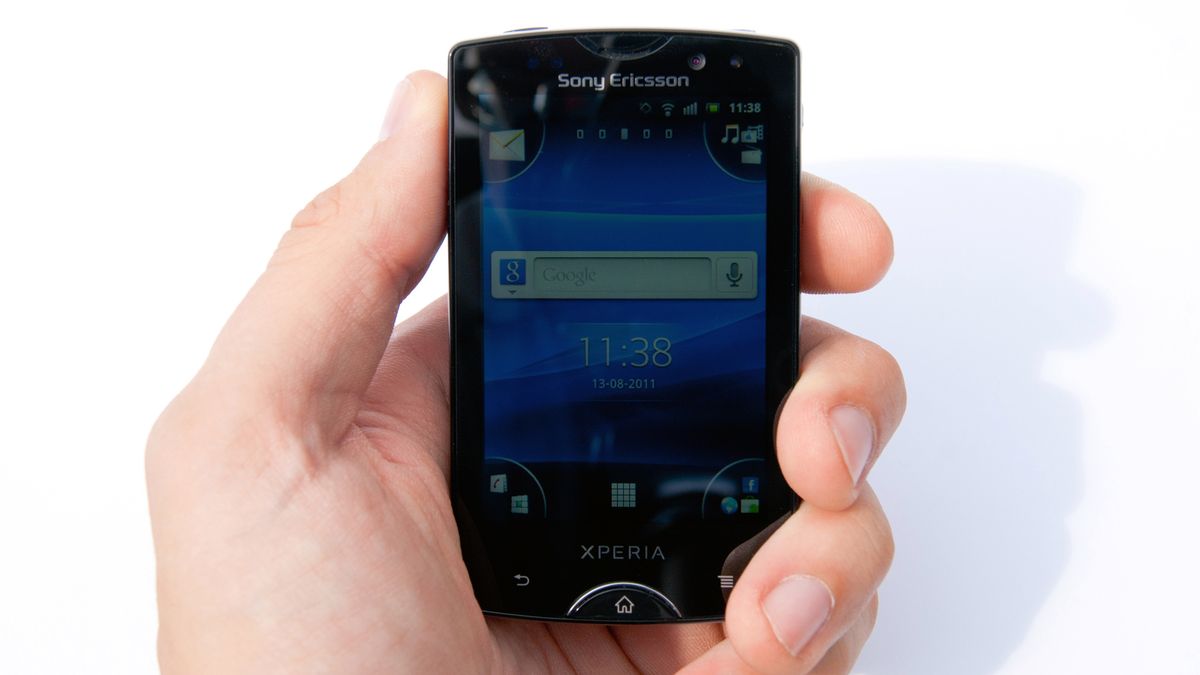 Sony Ericsson Xperia mini pro - test cz.1 [sprzęt] 1