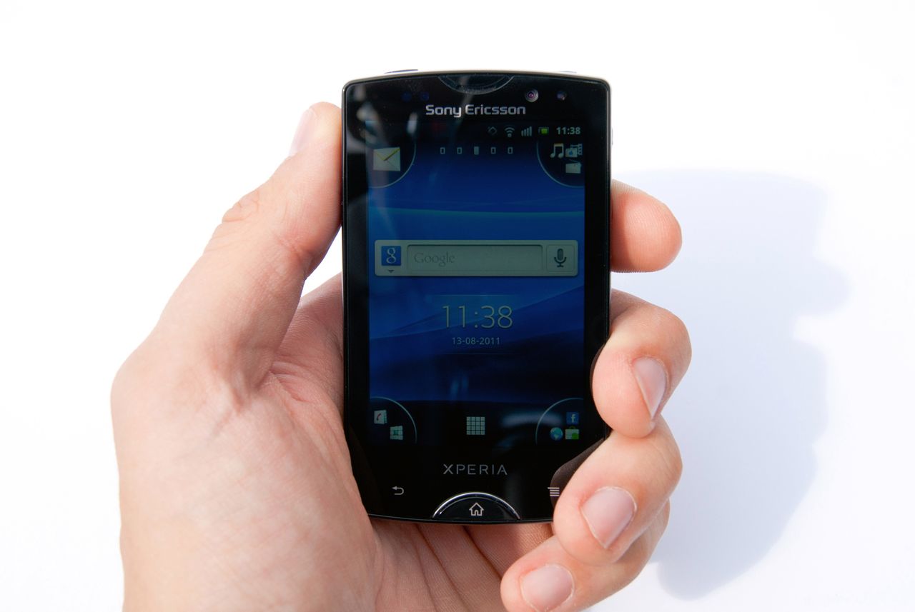 Sony Ericsson Xperia mini pro - test cz.1 [sprzęt]