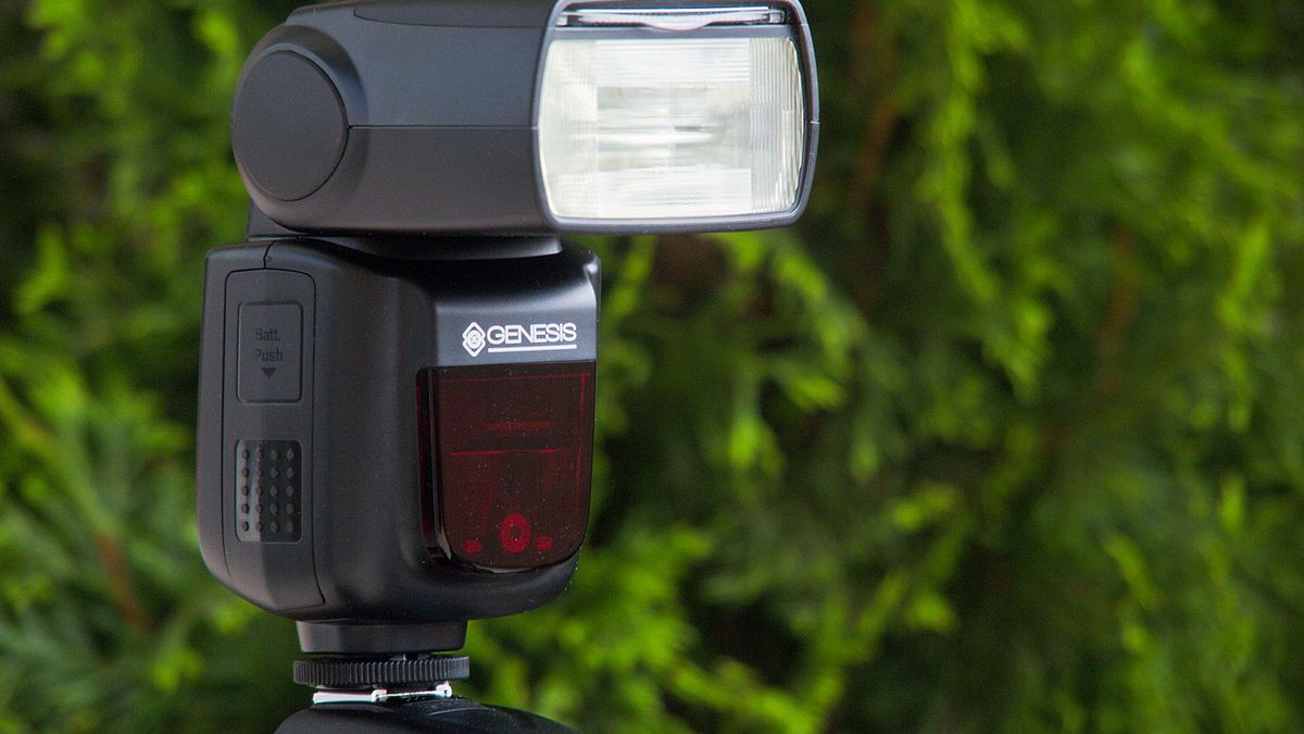 Genesis Stroboss 58N – flesz bez „paluszków” [test] 1