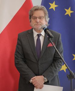 Koronawirus. Jarosław Pinkas o prognozach służb. "Subtelny spadek i znów wzrost"