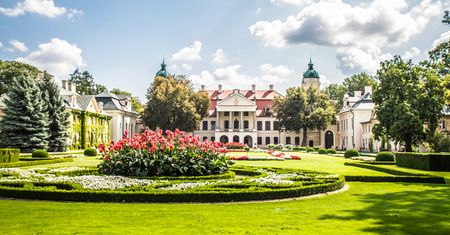Muzeum Zamoyskich w Kozłówce. Pałac pełen przepychu i inne atrakcje