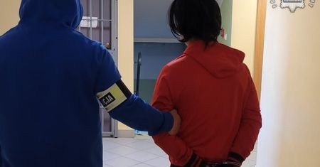 Atak nożem i siekierą w Częstochowie. 40-latkowi grozi dożywocie za próbę zabójstwa znajomego