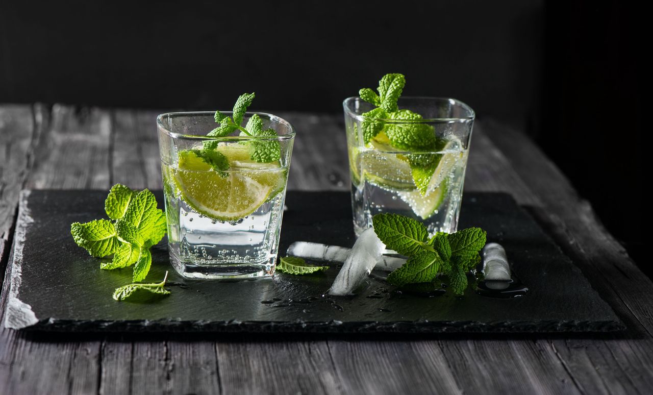 Mojito. Jak przygotować jeden z najbardziej popularnych drinków świata?