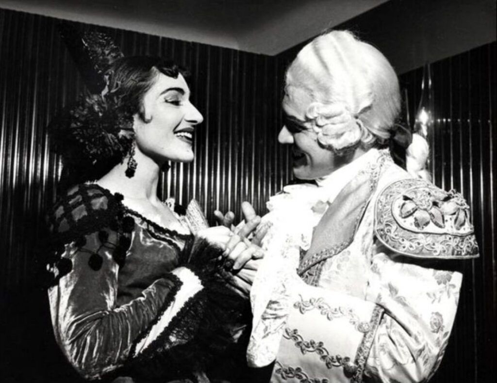 Maria Callas (Rozyna) i Luigi Alva (Hrabia Almaviva” w “Cyruliku sewilskim, La Scala 1956 © domena publiczna