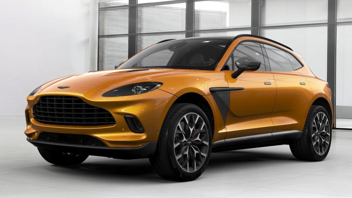 DBX wygląda całkiem nieźle w złocie, lecz do wyboru są też bardziej kontrowersyjne lakiery.