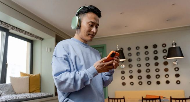 Facebook da zarobić na publikowanych zdjęciach i postach