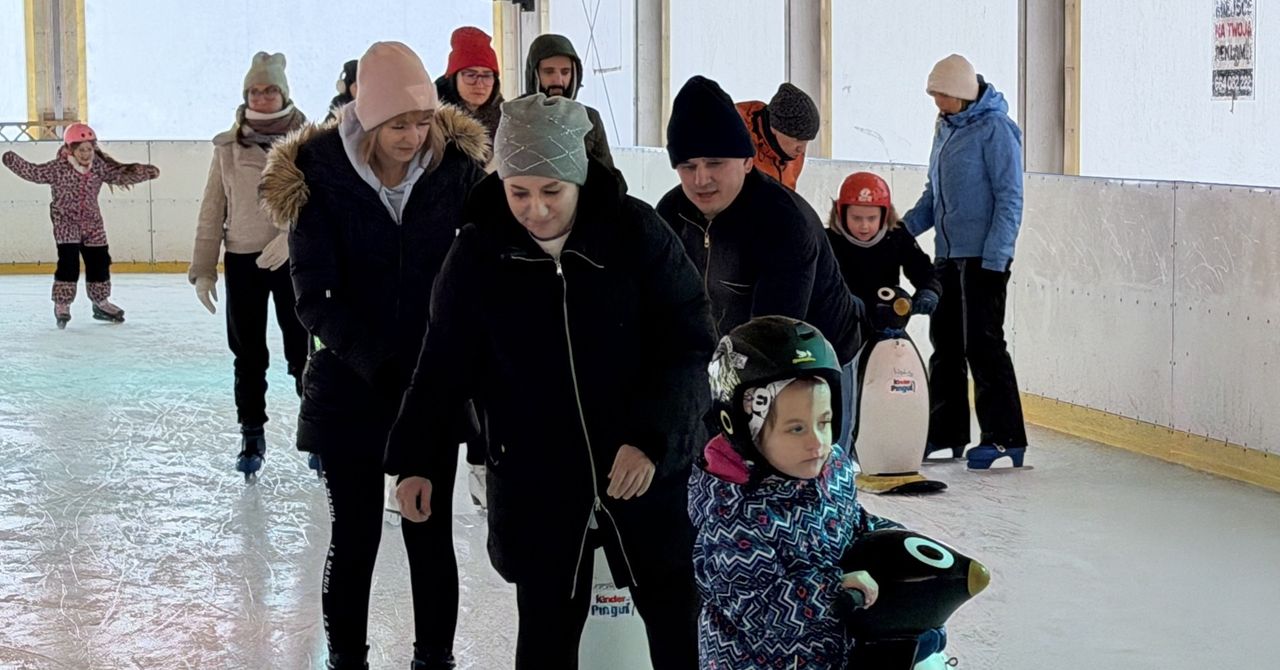 Kielce: Tłumy na lodowisku Stadion w niedzielę, 11 stycznia. Świetne warunki do ślizgania