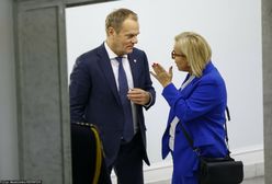 Nagrody w ministerstwach. Rząd Donalda Tuska zatrudnia coraz więcej urzędników