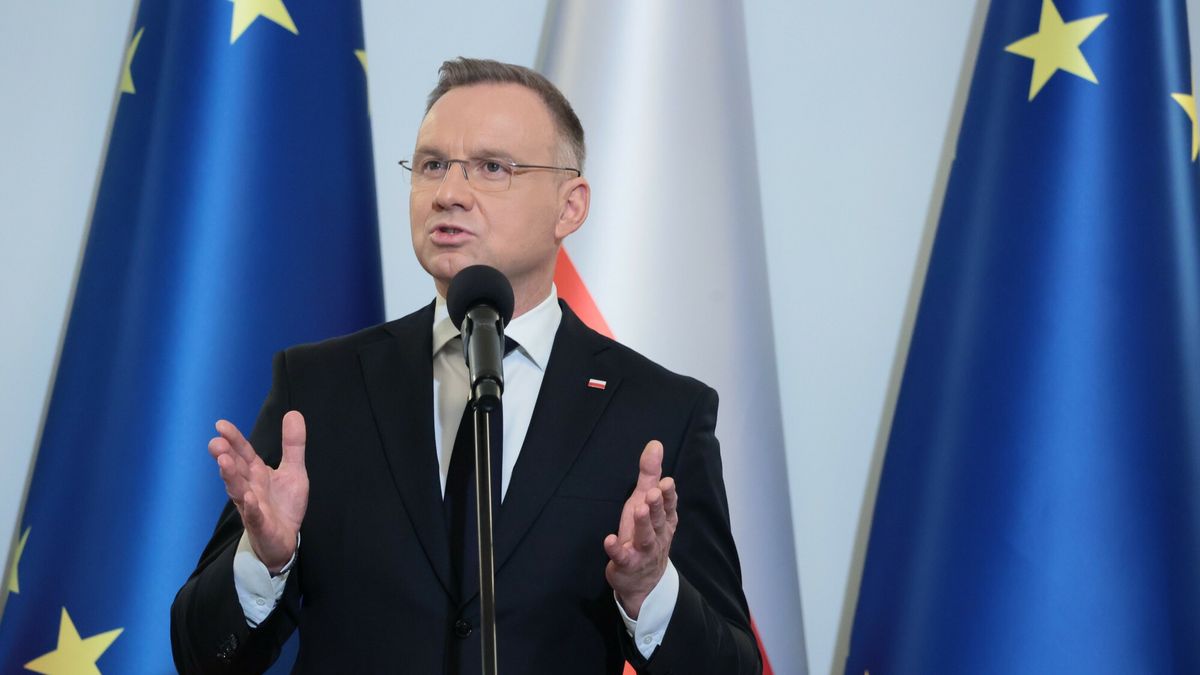 Odznaczenia pa?stwowe z okazji Dnia Os�b z Niepe?nosprawno?ciami
Fot. Anita Walczewska/East News, Warszawa, 03.12.2024.  Uroczystosc wrrczenia przez Prezydenta RP odznaczen panstwowych z okazji Miedzynarodowego Dnia Osob z Niepelnosprawnosciami.
N/z: prezydent Andrzej Duda
Anita Walczewska