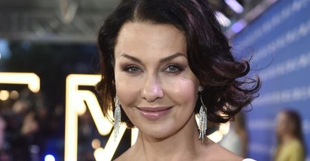Anna Popek w samym stroju kąpielowym. "Zafundowałam sobie śniegowe SPA"