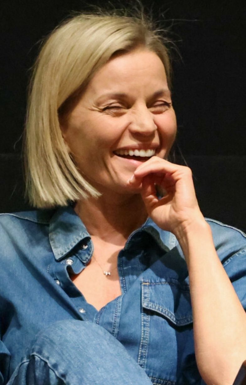 Małgorzata Foremniak prezentuje promienny wygląd na przeglądzie filmu do Orłów 2022