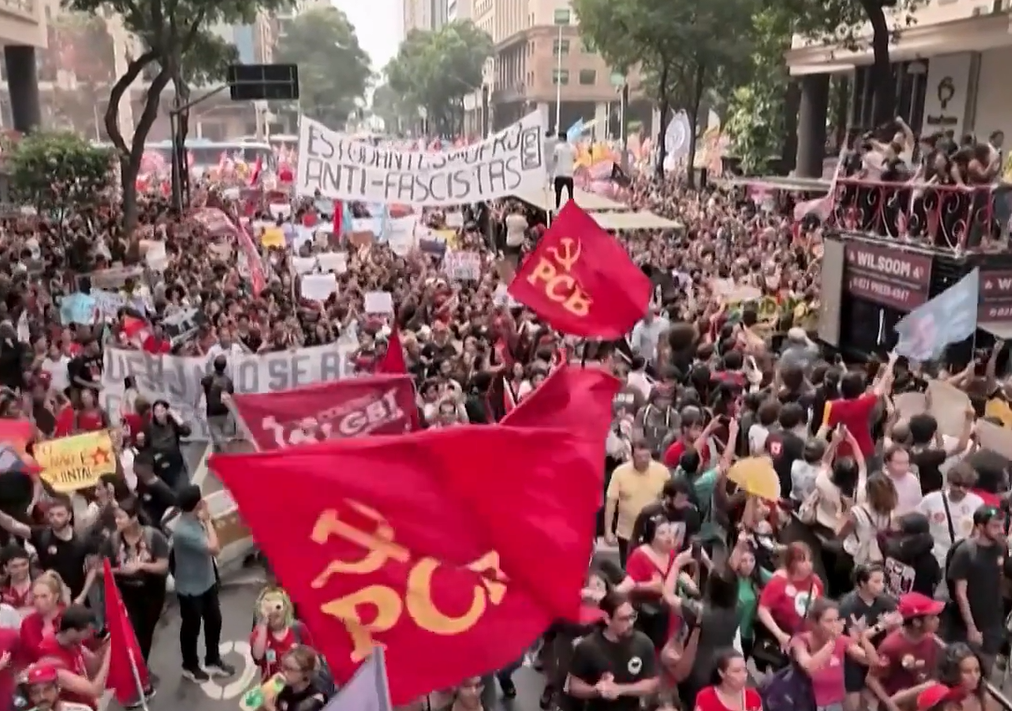 Tysiące ludzi na ulicach Rio. "Możemy to odwrócić"