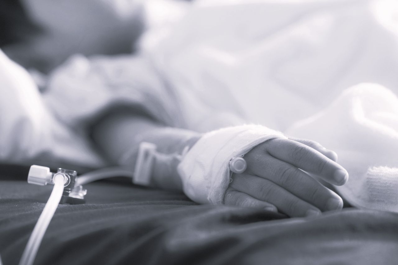 2,5-latek zmarł po zatruciu środkiem na krety. Jest decyzja prokuratury