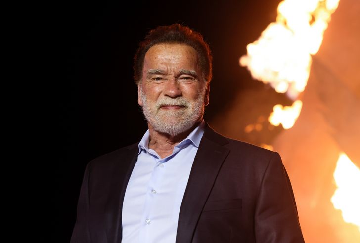 Schwarzenegger napisał thriller o księdzu. To jego literacki debiut