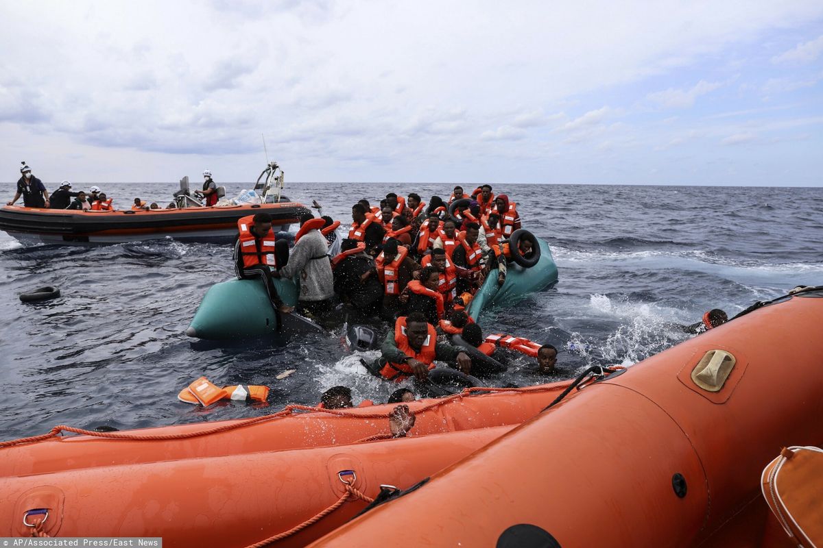 Kolejny dramat na wodach greckich. Zatonęła łódź z uchodźcami na pokładzie/ Zdjęcie ilustracyjne 