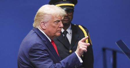 Trump o zmianach klimatu: To największy szwindel