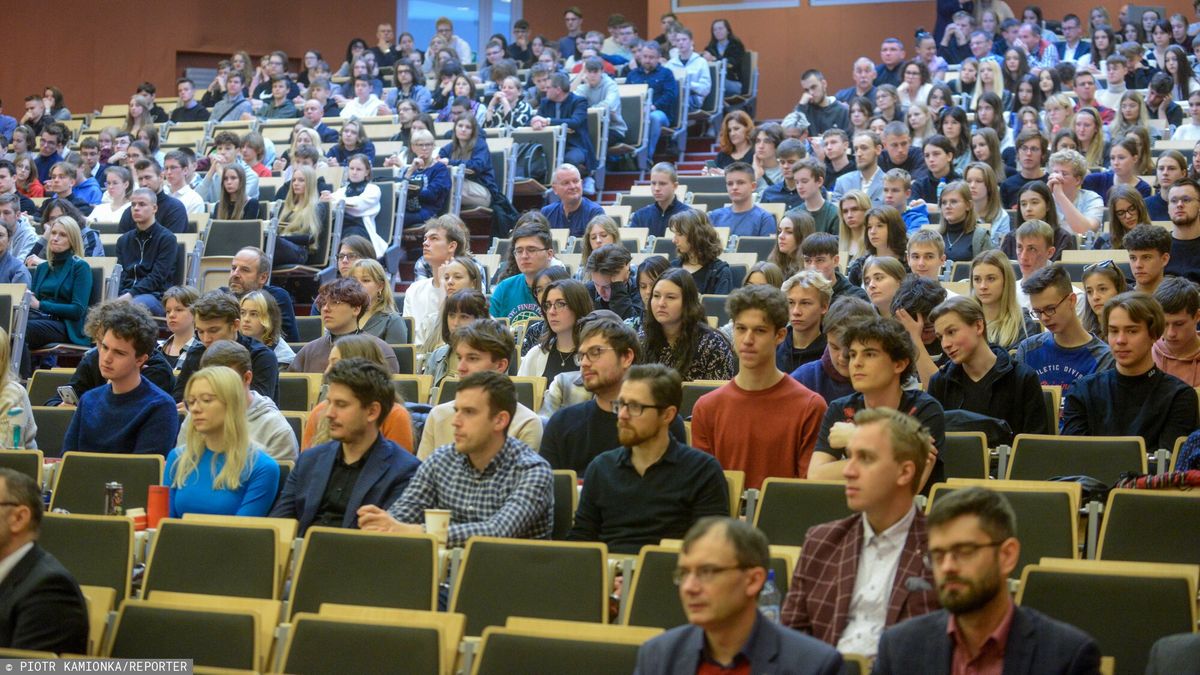 Ponad 218 tys. studentów korzysta już z mLegitymacji 