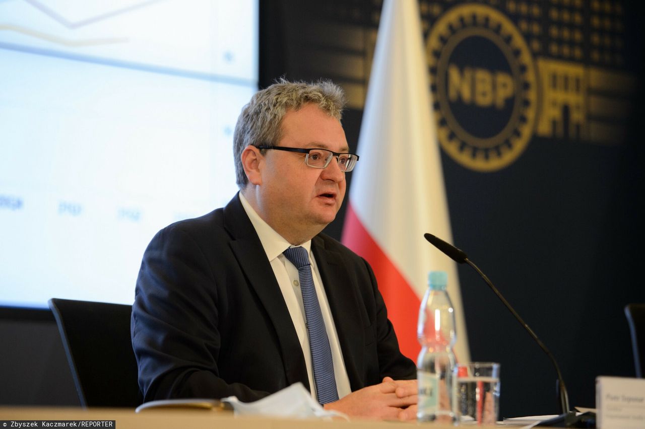 Wakacje kredytowe. Ekonomista NBP przyznał to, przed czym ostrzegano