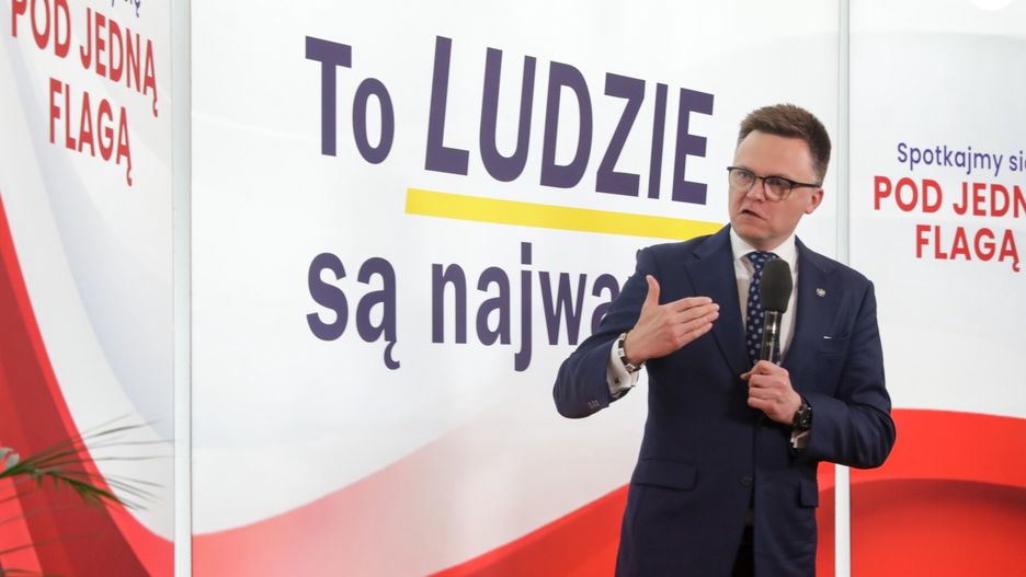 Szymon Ho�ownia
Warszawa, 23.04.2025. Wybory Prezydenta RP 2025 - kampania. Kandydat Trzeciej Drogi w zbli�aj�cych si� wyborach na fotel prezydenta RP, marsza�ek Sejmu Szymon Ho�ownia przemawia na spotkaniu z wyborcami w Kawiarni "Czytelnik" w Warszawie, 23 bm. (aldg) PAP/Tomasz Gzell
Tomasz Gzell
briefing, kampania, polityk, polityka, prasowy, prezydencka, wybory