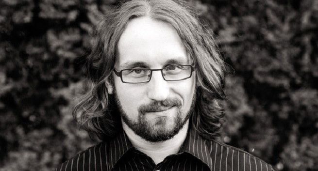 Emil Borzechowski nowym redaktorem naczelnym magazynu „Stuff”