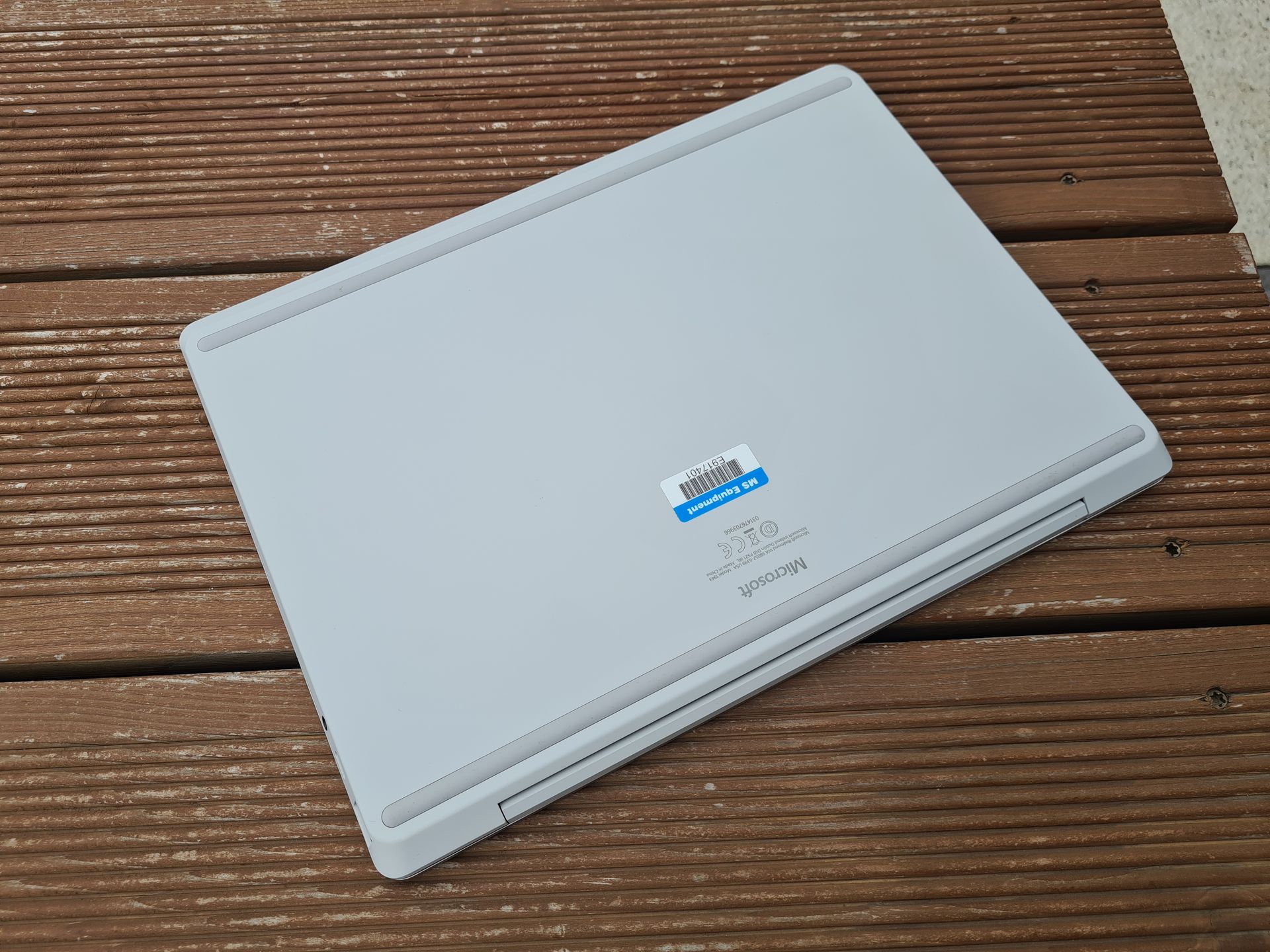 W Microsofcie bez zmian, czyli trochę logiki, trochę absurdu. Recenzja Surface Laptop Go 4