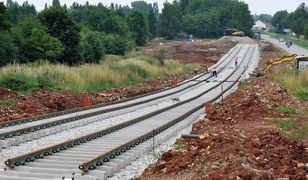 Sosnowiec. Nowa linia tramwajowa nabiera kształtów, jest też mural