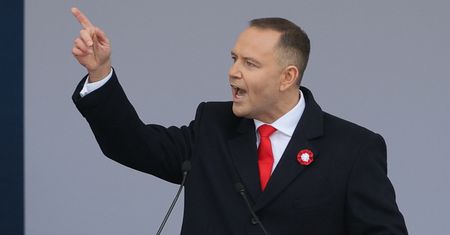 Nawrocki odbiera tlen i buduje wizerunek [OPINIA]