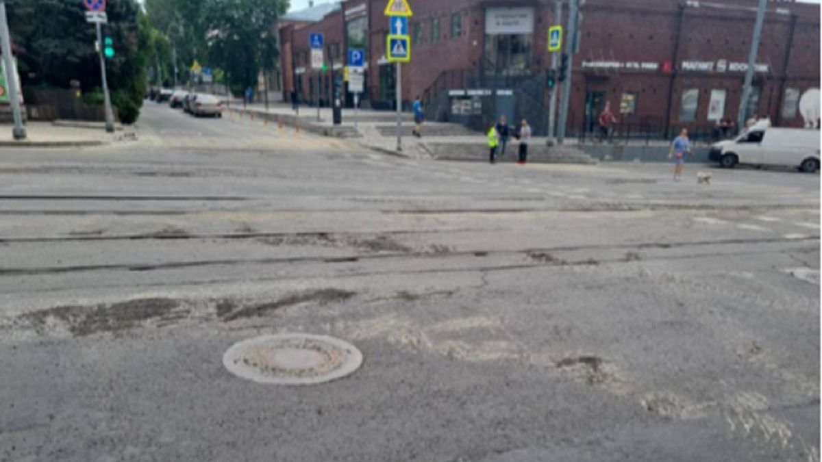 Wiele zniszczonych dróg - to zostało po puczu wagnerowców