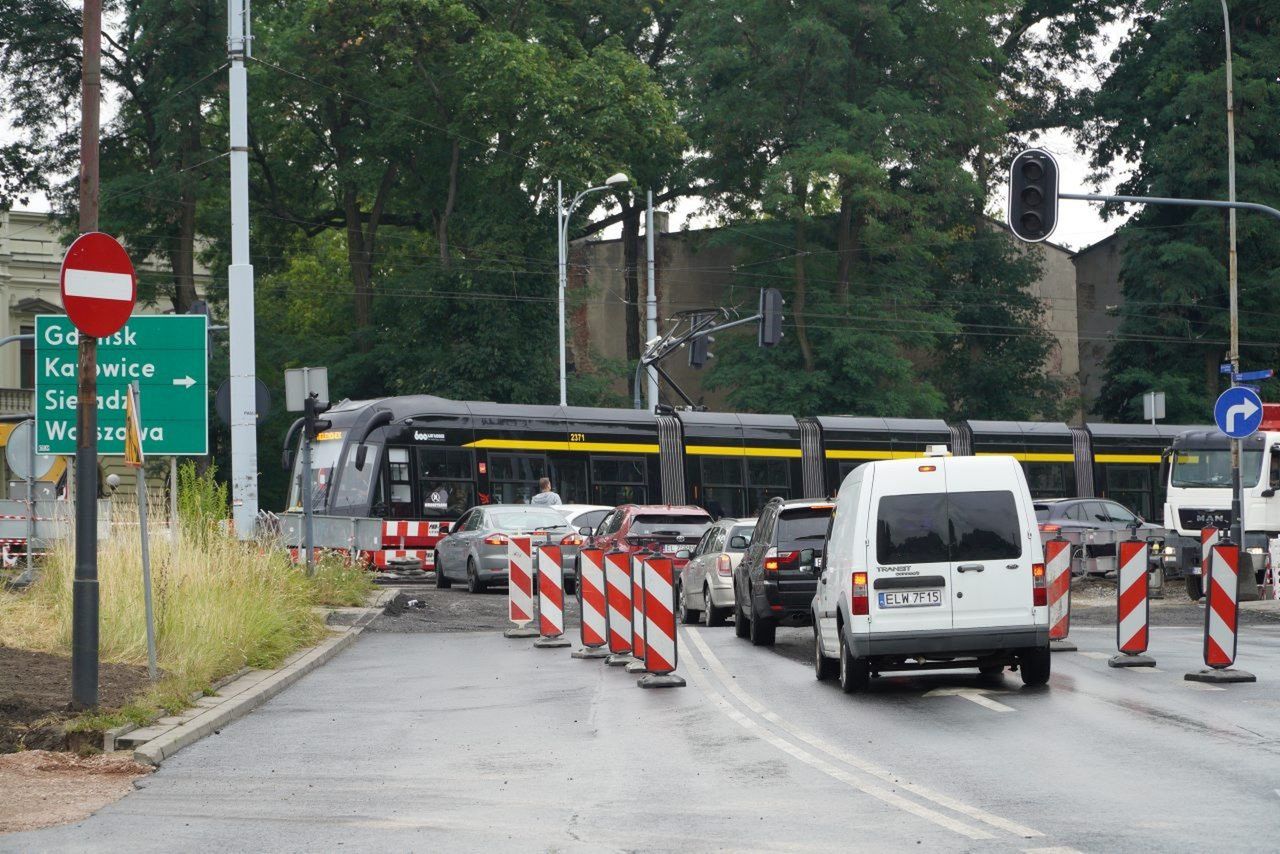 Sytuacja na Pabianickiej przy Wólczańskiej w poniedziałek 7 lipca nie była różowa...
