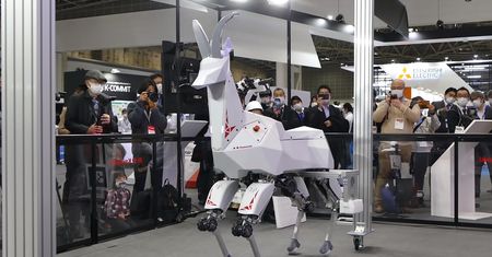 Ta elektryczna koza może też być owcą. Ale to nie Blade Runner
