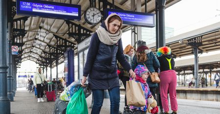 Świadczenia dla uchodźców z Ukrainy będą wypłacane dłużej