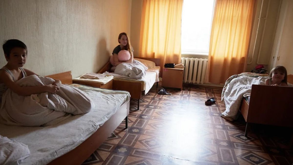 Ukraińskie dzieci mają przebywać w rosyjskich obozach.