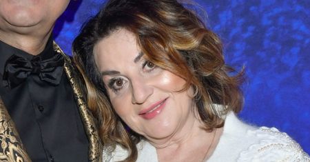 Przyodziana w kreację Versace Danuta Martyniuk pozuje Z WNUCZKĄ z okazji jej urodzin (FOTO)