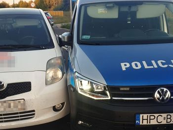 Lipno: Złodziej w toyocie chciał uciec za wszelką cenę. Policjanci oddali strzały