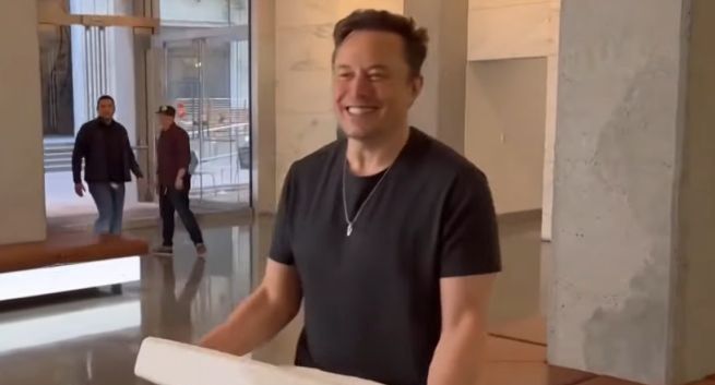 Musk przejął Twittera. „Zmieni się wszystko”