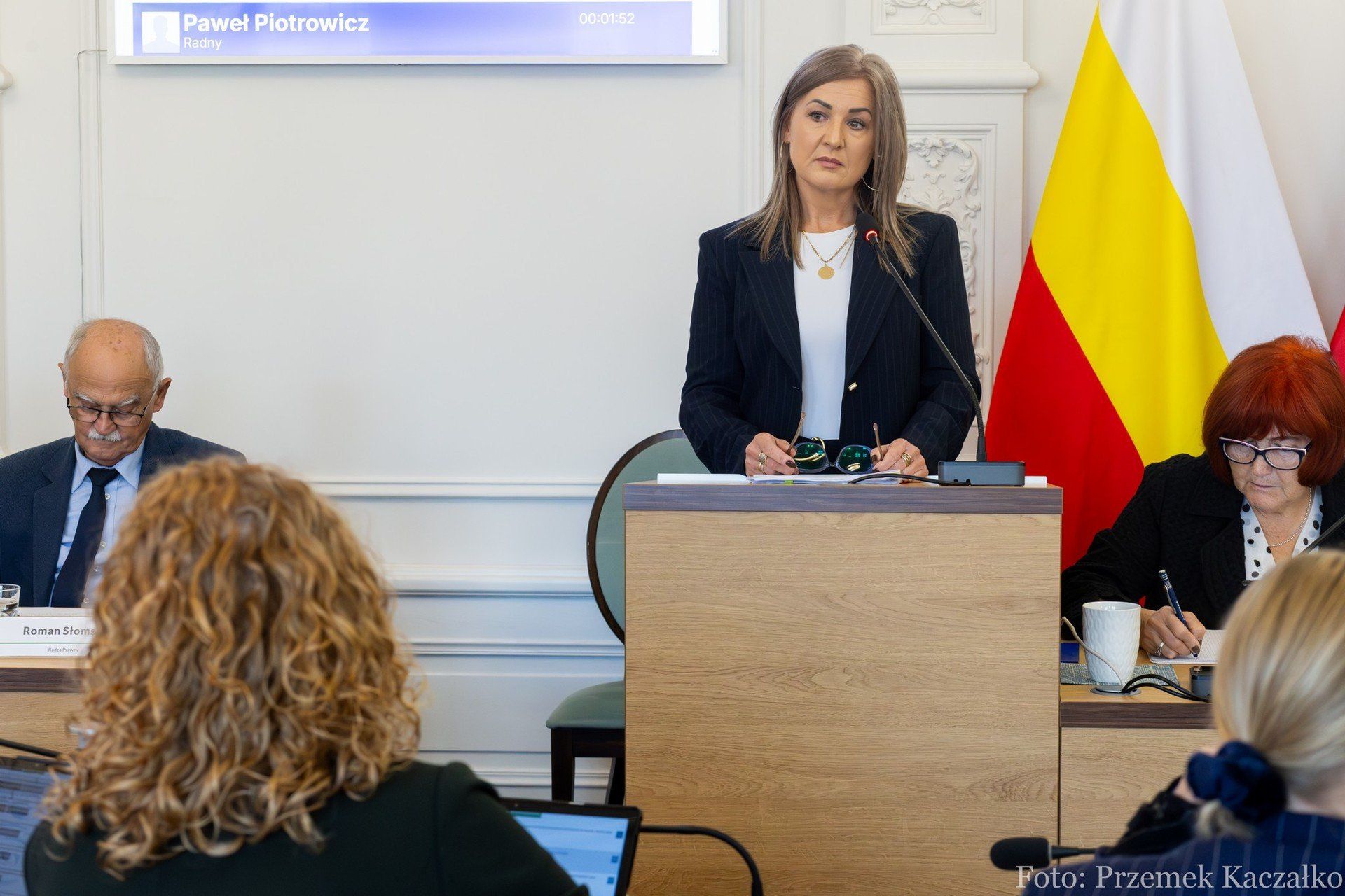 12.11.2025 Sesja Rady Miejskiej Jeleniej Góry. Przegłosowano podwyżki lokalnych opłat