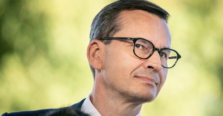 Kaczyński powinien wymienić Morawieckiego? Odpowiedź Polaków może zaskakiwać