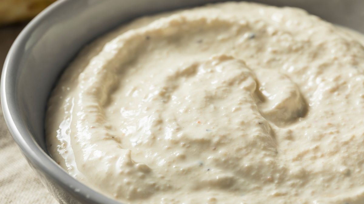 Sos chrzanowy na Wielkanoc, który przygotujesz w mgnieniu oka