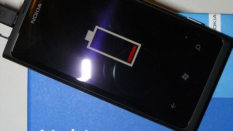 Winowajca kiepskiej pracy baterii Lumii 800 znaleziony. Koniec problemów? Niekoniecznie 1