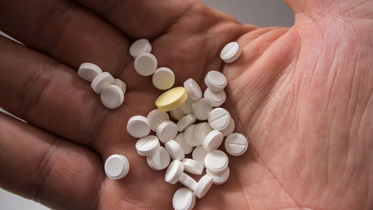 Czy suplementacja witaminy C może złagodzić przebieg COVID-19? Nowe badania