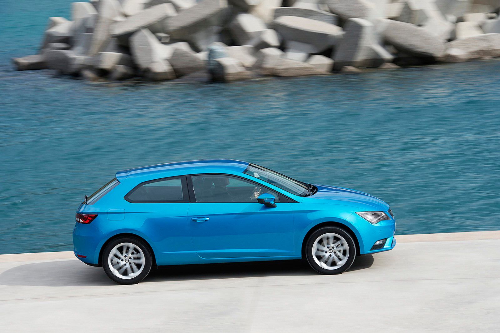 Seat Leon SC na nowych zdjęciach producenta [galeria] 27