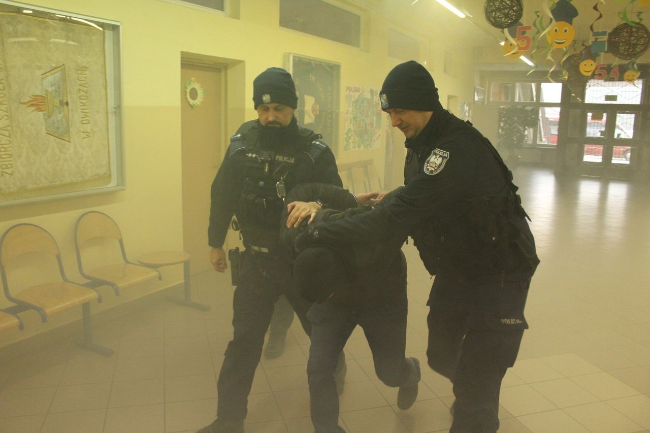 Dwikozy: Gminne Ćwiczenia. Atak terrorystyczny i pożar w Szkole Podstawowej