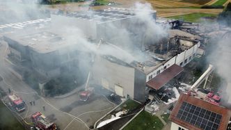 Pożar fabryki paluszków. Właściciel firmy mówi, co z pracownikami