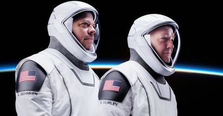 SpaceX i NASA łączą siły. Kiedy i jak oglądać historyczny start [Wideo]