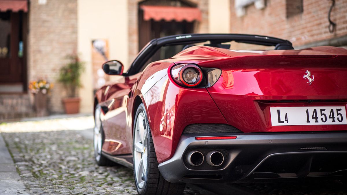 Problem dotyczy wielu modeli Ferrari